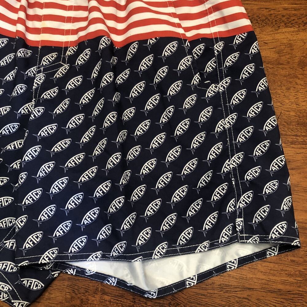 AFTCO Swim Trunks Mens Medium Red White Blue American Flag Swimwear Fishing - Picture 3 of 12